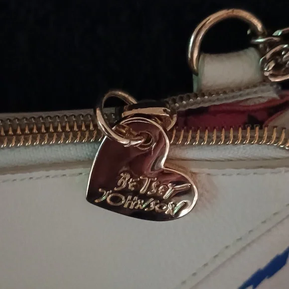 Betsy Johnson Love Letter S.W.A.K. Cross body Handbag Purse - Picture 6 of 8